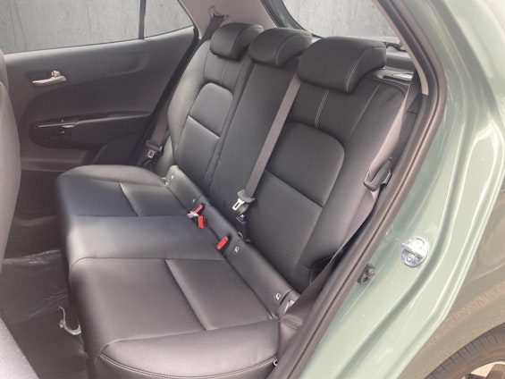 Vehicle image 7 Vehicle image 7