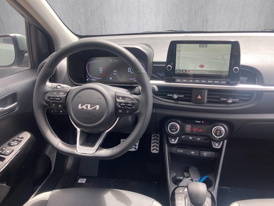 Vehicle image 4 Vehicle image 4