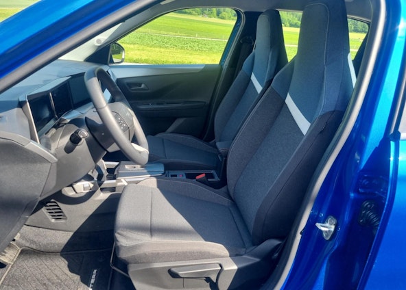 Vehicle image 6 Vehicle image 6