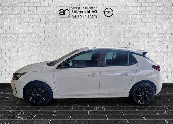 Vehicle image 4 Vehicle image 4