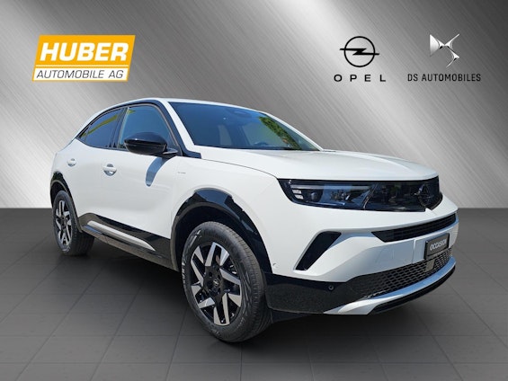 First vehicle image
