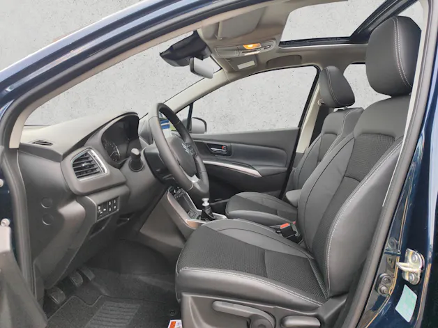 Suzuki S-Cross 1.4 T Compact Top Hybrid 4x4