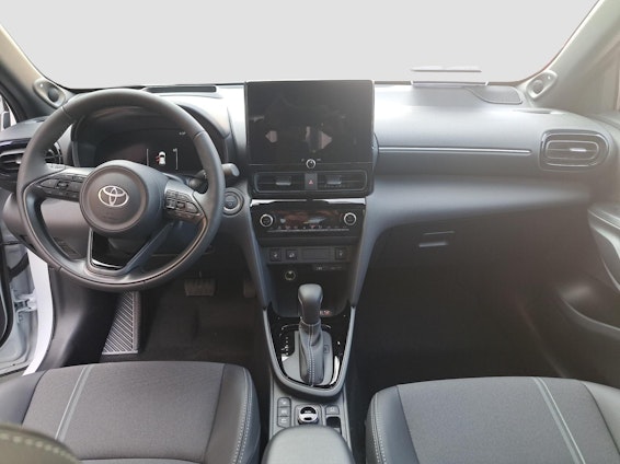 Vehicle image 11