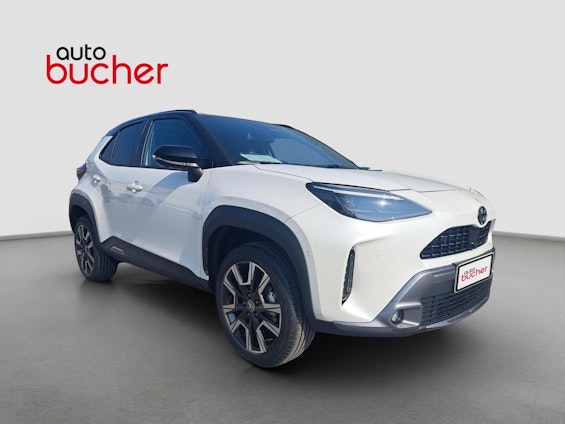 First vehicle image
