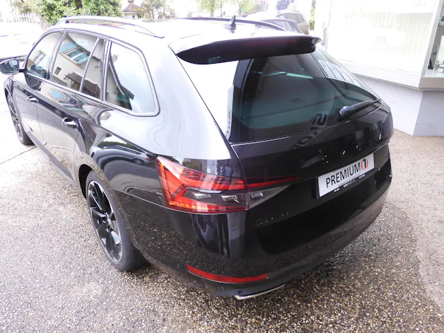 Škoda Superb Combi 2.0 TSI 280 SportLine Light 4x4 DSG