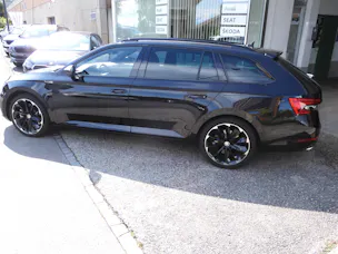 Škoda Superb Combi 2.0 TSI 280 SportLine Light 4x4 DSG