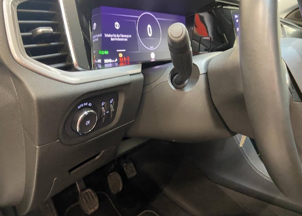 Vehicle image 12 Vehicle image 12