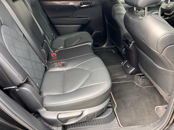 Vehicle image 11 Vehicle image 11