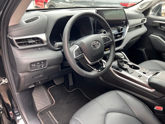 Vehicle image 7 Vehicle image 7