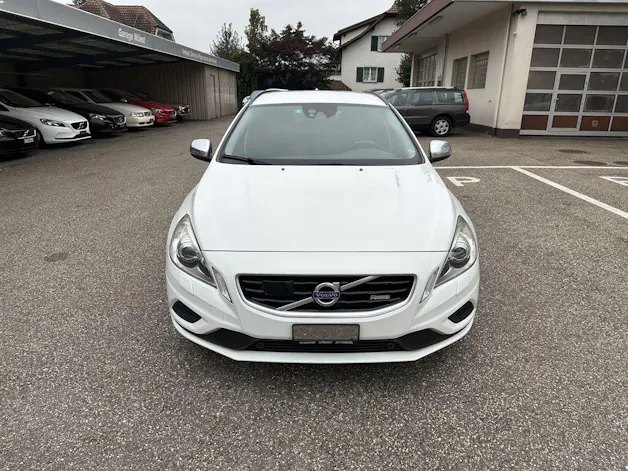 Volvo V60 2.0 T R-Design
