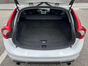 Volvo V60 2.0 T R-Design