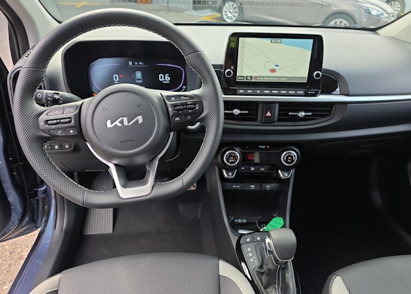 Vehicle image 10 Vehicle image 10