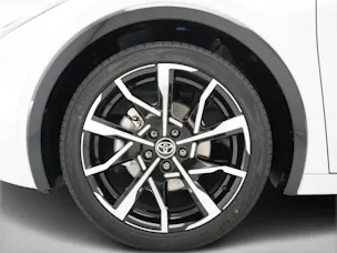 Toyota 2.0 Plug-In-Hybrid Style