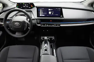 Toyota 2.0 Plug-In-Hybrid Style