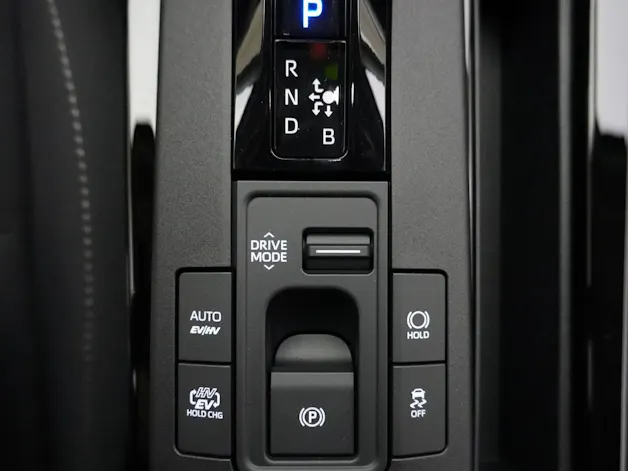 Toyota 2.0 Plug-In-Hybrid Style
