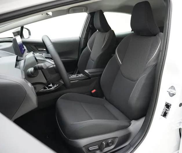Toyota 2.0 Plug-In-Hybrid Style