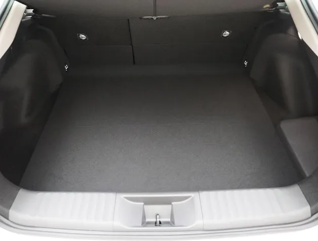 Toyota 2.0 Plug-In-Hybrid Style