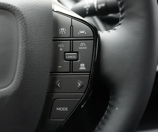 Toyota 2.0 Plug-In-Hybrid Style