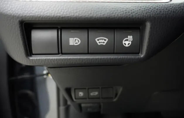 Toyota 2.0 Plug-In-Hybrid Style