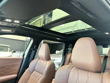 MITSUBISHI OUTLANDER 17