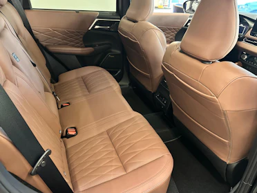 MITSUBISHI OUTLANDER 12