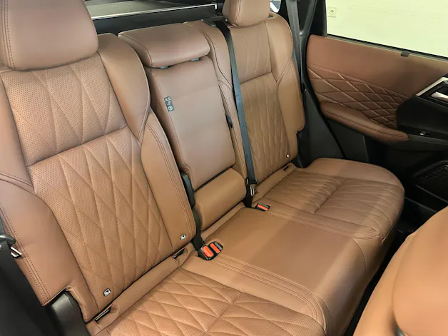Mitsubishi Outlander 2.4 PHEV Instyle+ 4x4