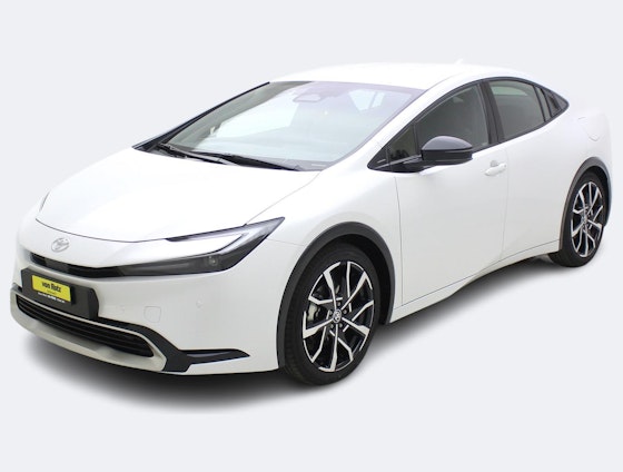 First vehicle image