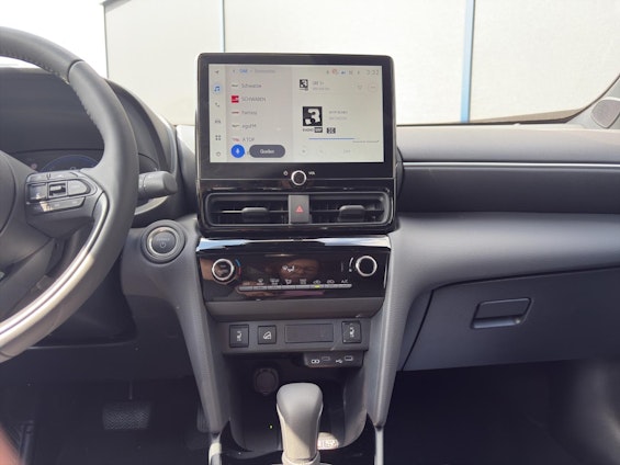 Vehicle image 12 Vehicle image 12