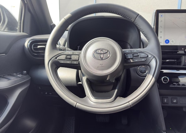 Vehicle image 10 Vehicle image 10