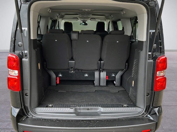 Vehicle image 5 Vehicle image 5