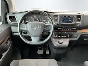 Toyota PROACE Verso L2 2.0 D Trend