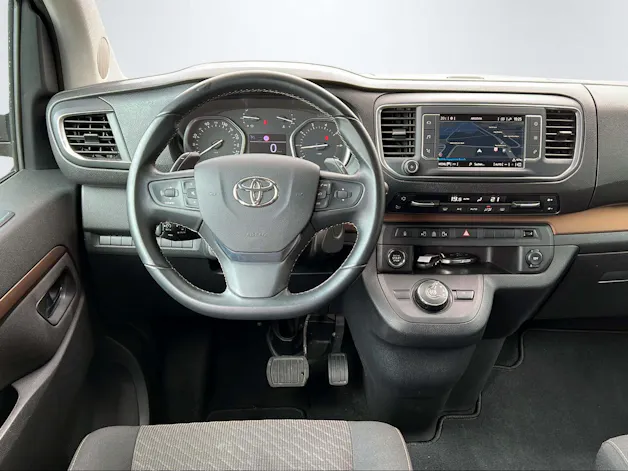 Toyota PROACE Verso L2 2.0 D Trend