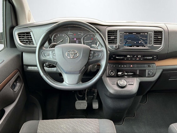 Vehicle image 12 Vehicle image 12