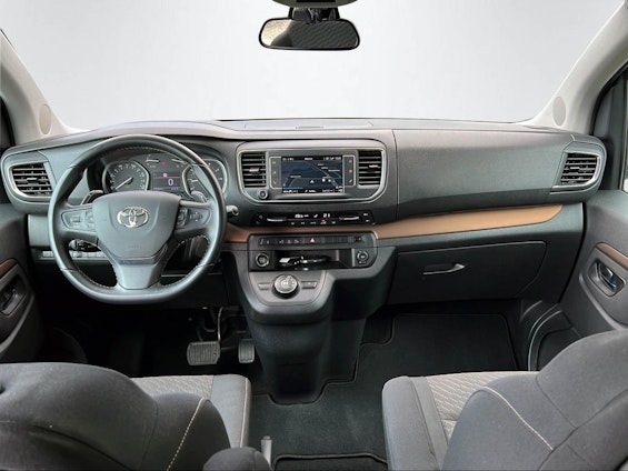 Vehicle image 11 Vehicle image 11