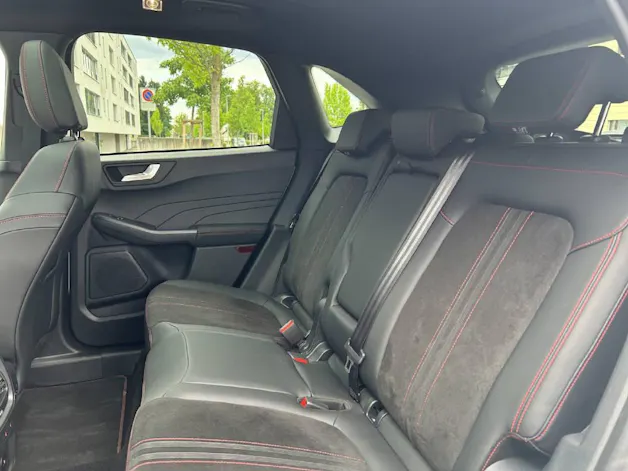 Ford Kuga 2.5 Hybrid ST-Line X 4x4