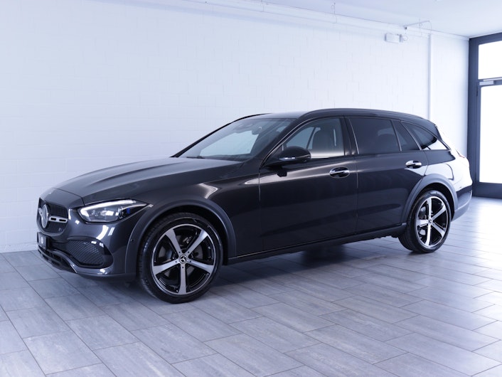 Vehicle image MERCEDES-BENZ C 220