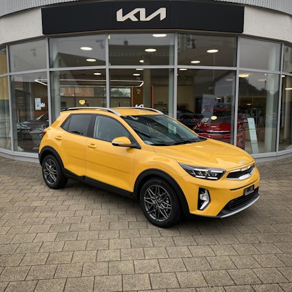 First vehicle image