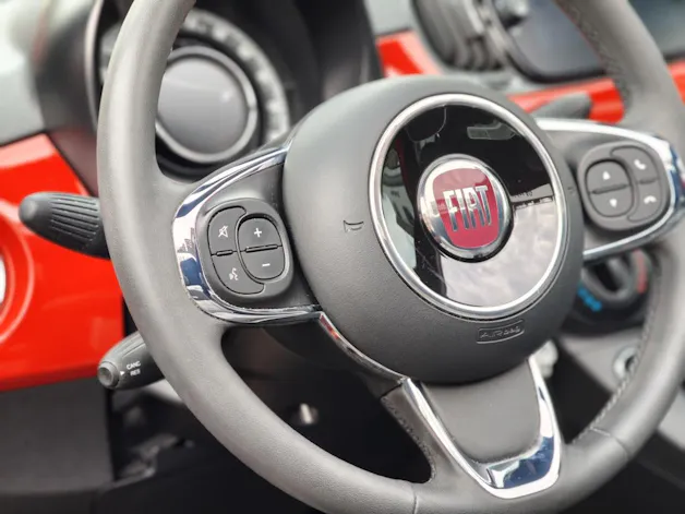 Fiat 500 C 0.9 T TwinAir Lounge Carplay DAB