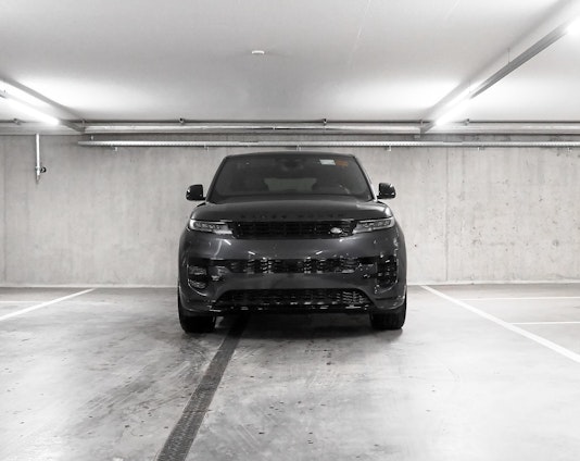 Vehicle image 4 Vehicle image 4