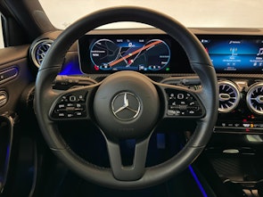 Vehicle image MERCEDES-BENZ A 220 Style 4m