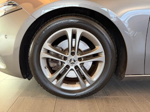 Vehicle image MERCEDES-BENZ A 220 Style 4m