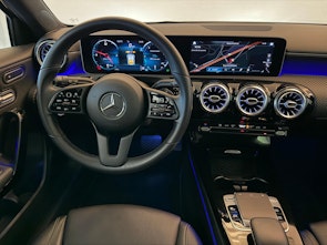 Vehicle image MERCEDES-BENZ A 220 Style 4m