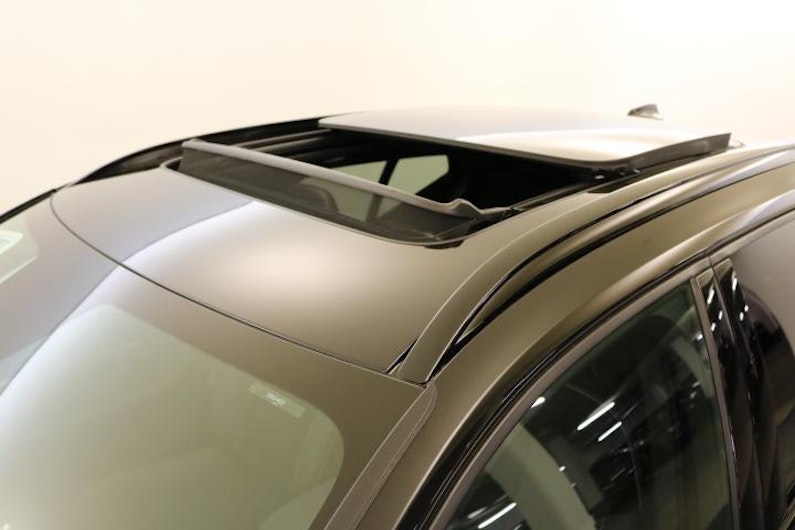 Vehicle image VOLVO XC40