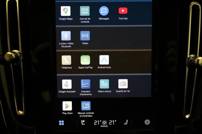 Vehicle image VOLVO XC40