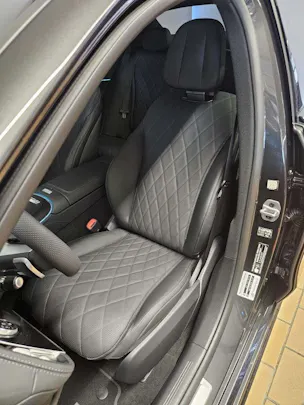 Mercedes-Benz E 220 d 4Matic AMG Line Limousine
