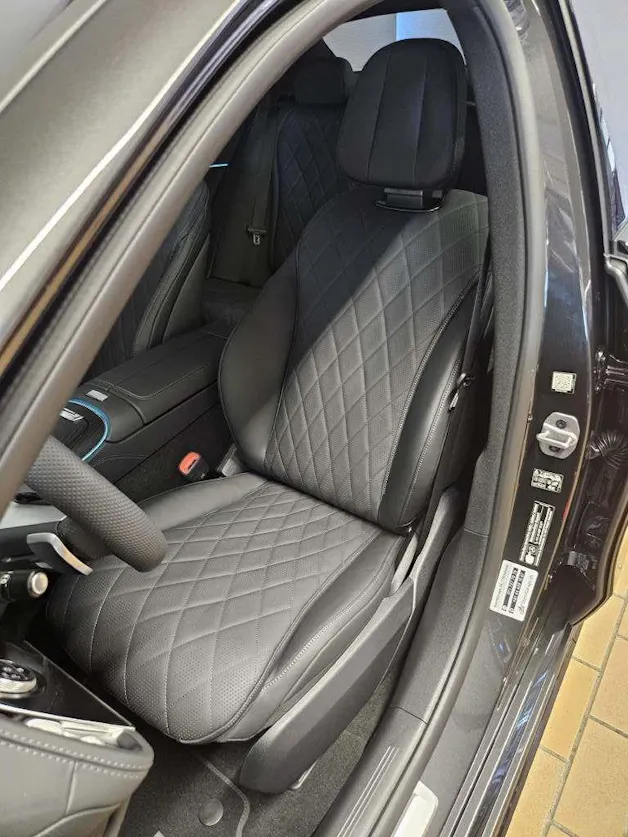 Mercedes-Benz E 220 d 4Matic AMG Line Limousine