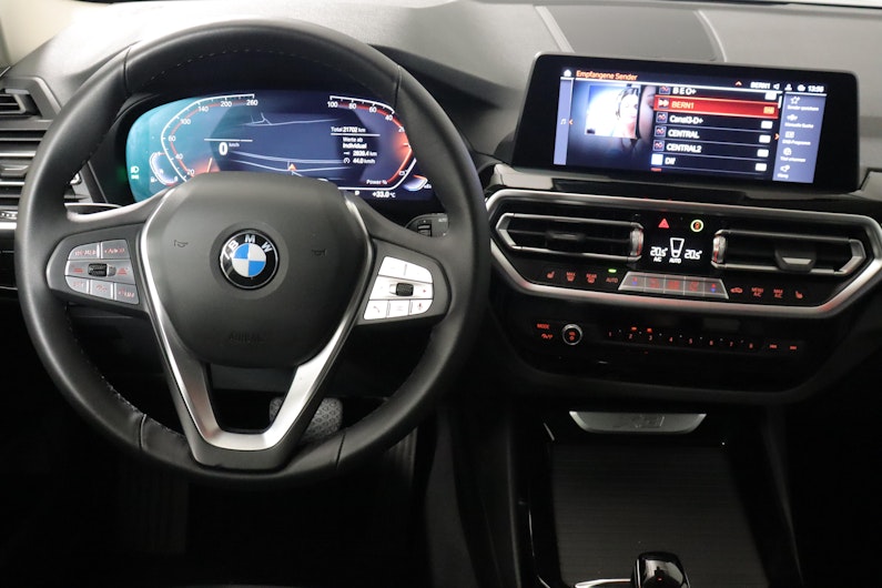 Vehicle image BMW X3