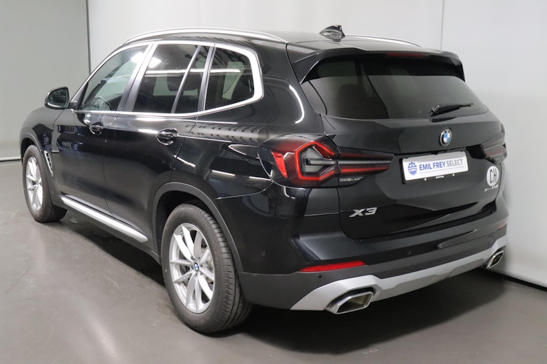 Vehicle image BMW X3