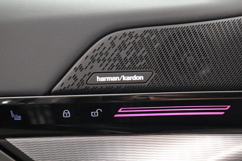 Vehicle image BMW 5 SERIES