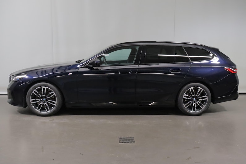 Vehicle image BMW 5 SERIES